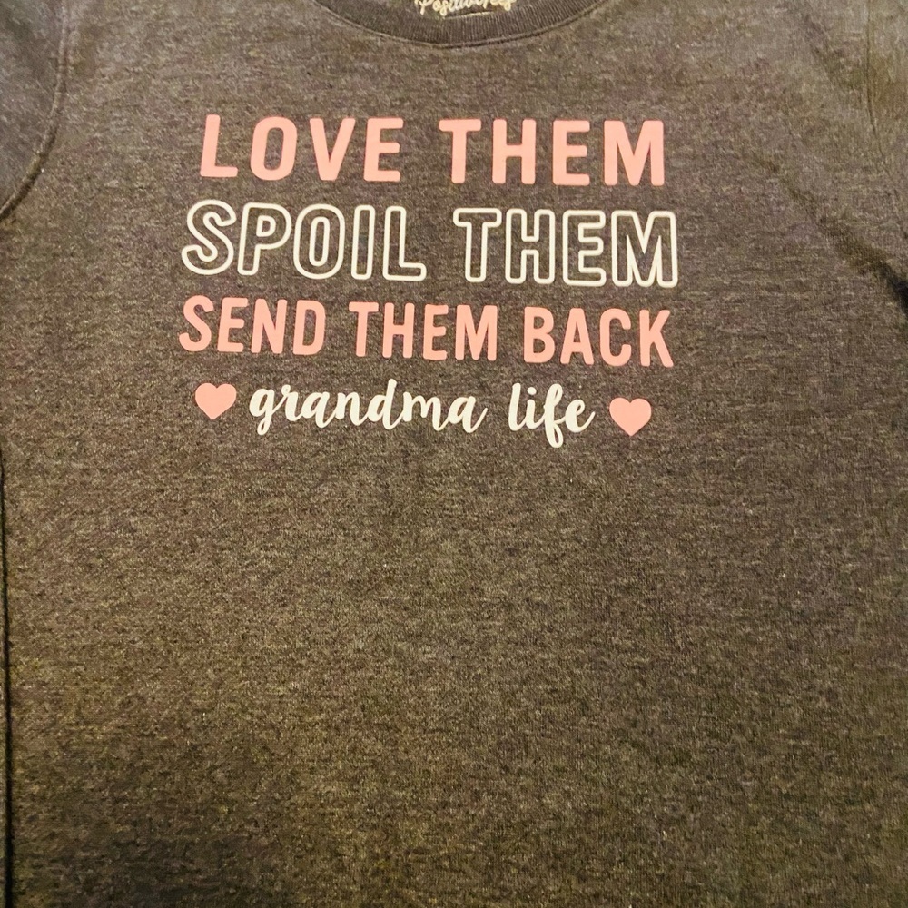 Sweatshirt for Grandmothers in Gray Size S 4/6 NWT Logo: LOVE THEM, SPOIL THEM.. - Picture 2 of 4